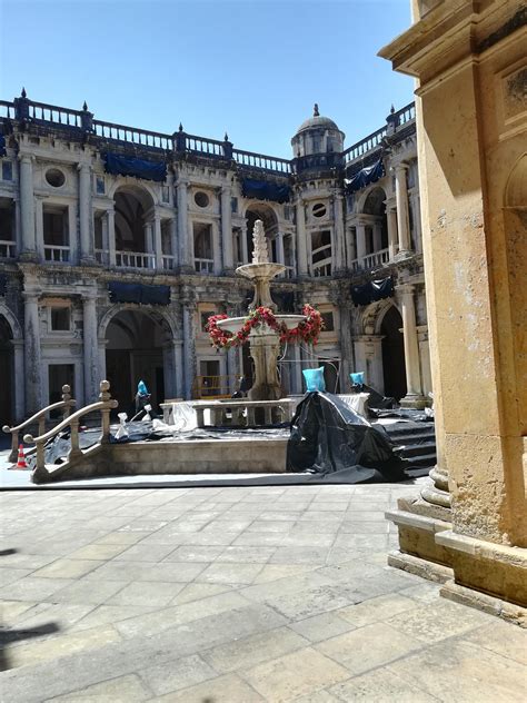 millie bobby brown portugal|[SPOILER] Filming set in Tomar, Portugal for the movie Damsel。